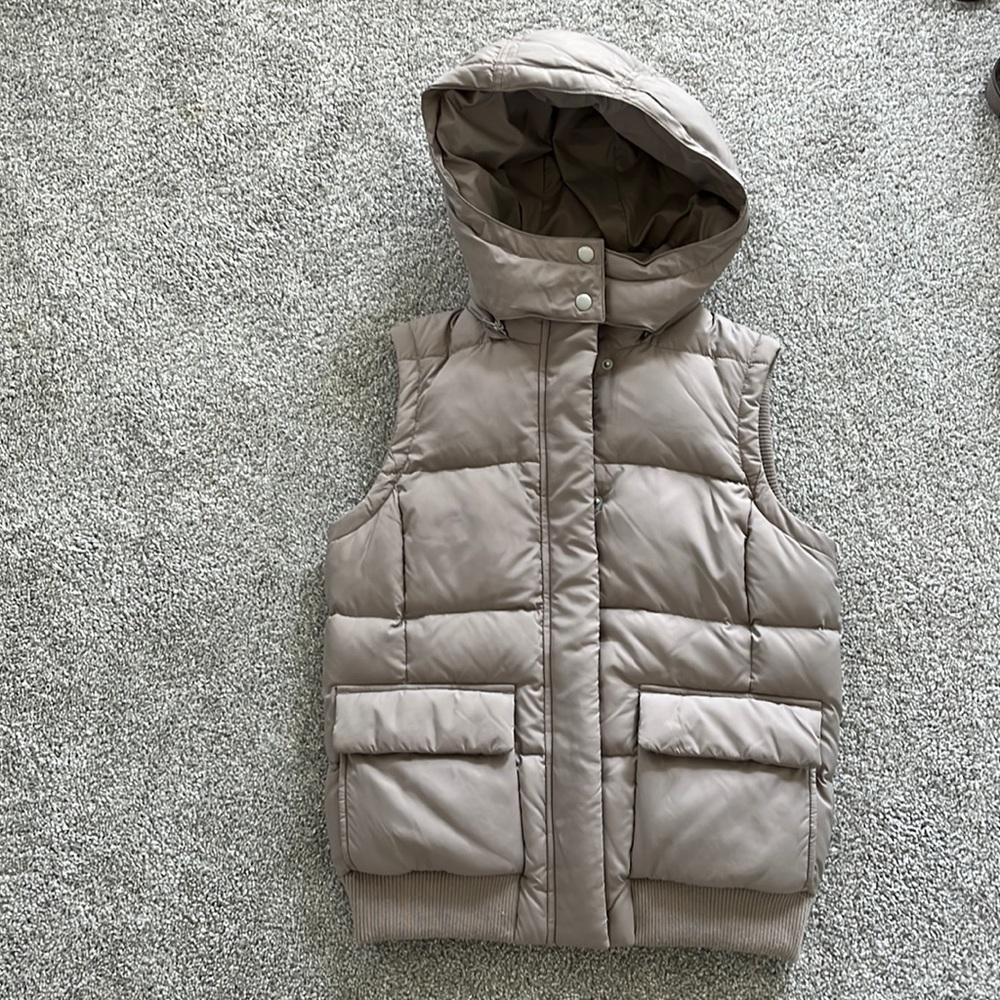 Gap vest